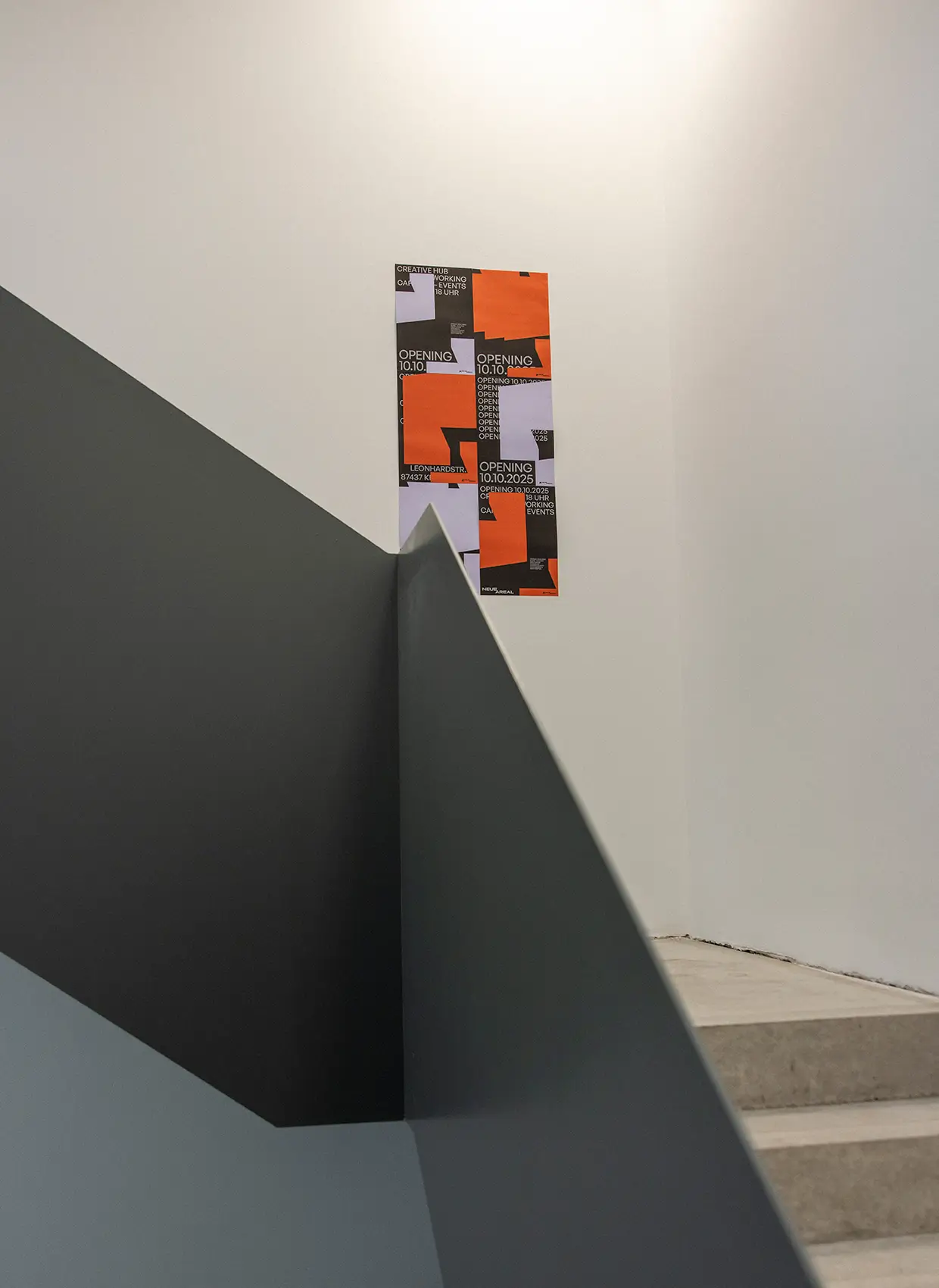 Plakate im Treppenhaus
